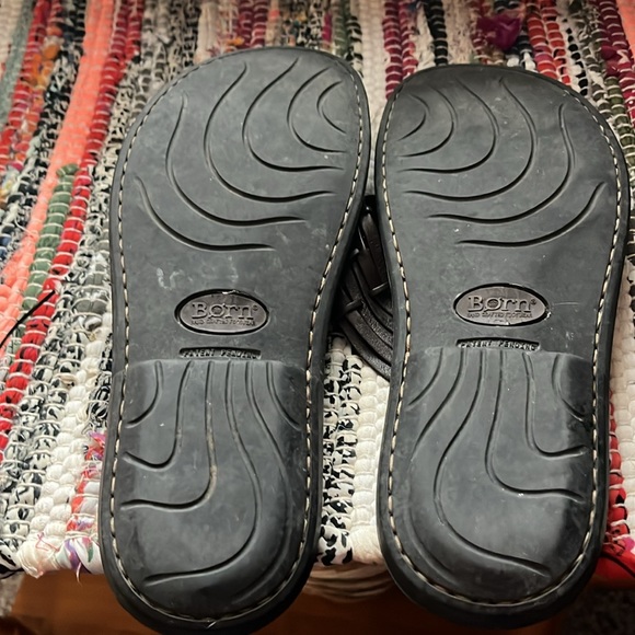 Born Sandals Brown leather. Size 7 - 7.5. - Picture 2 of 2